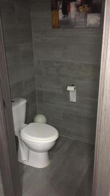 מאלגה Apartamento A, A 3 Minutos De La Estacion Central De Bus Y Tren מראה חיצוני תמונה